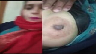 Desi bhabhi nude selfie exposing boobs and pussy