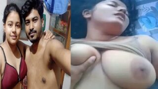 Girlfriend spreading village pussy for hardcore