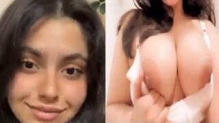 Nude MMS Indian girl showing huge milk pockets
