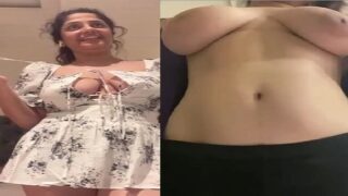 IT office girl showing big boobs video for boss